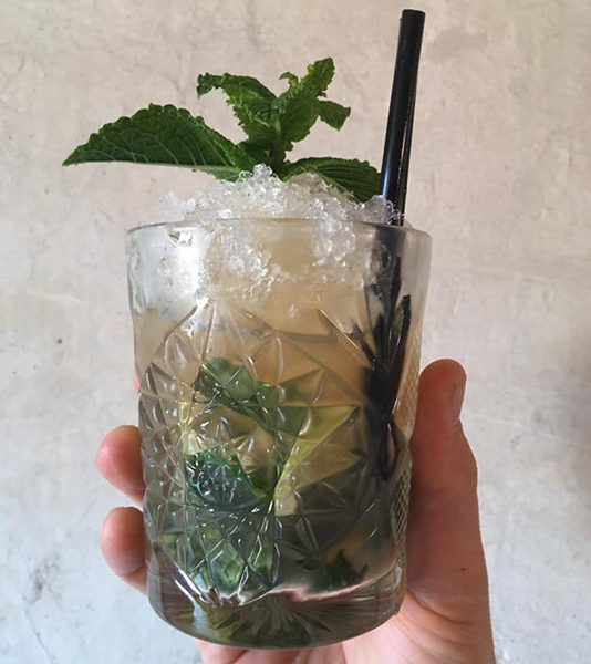 Bar-a-Cocktails-foodtruck-14